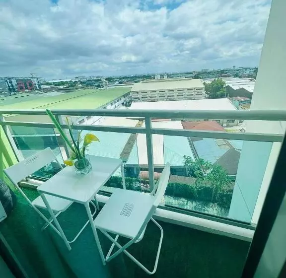 ホテル Azure Urban Resort Residences By April