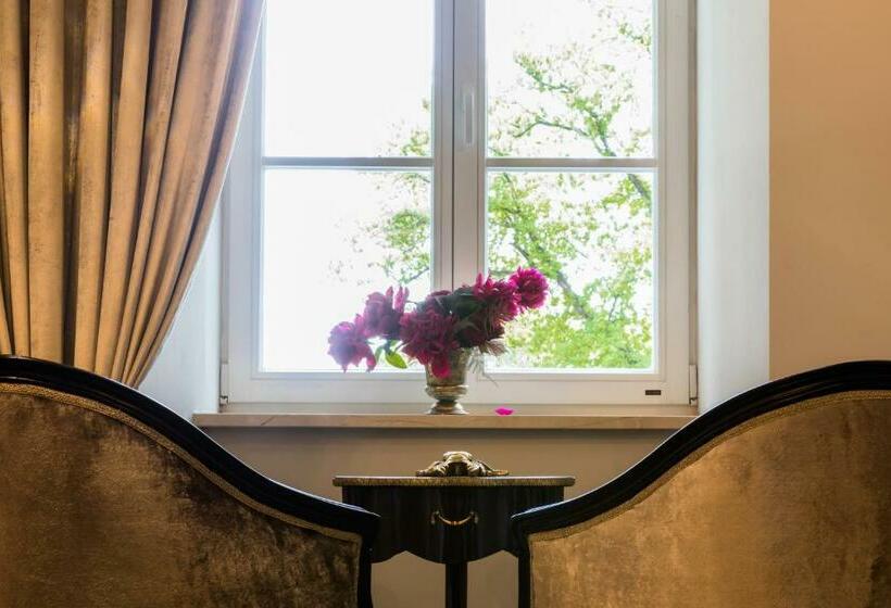 Отель Dwór W żytnie