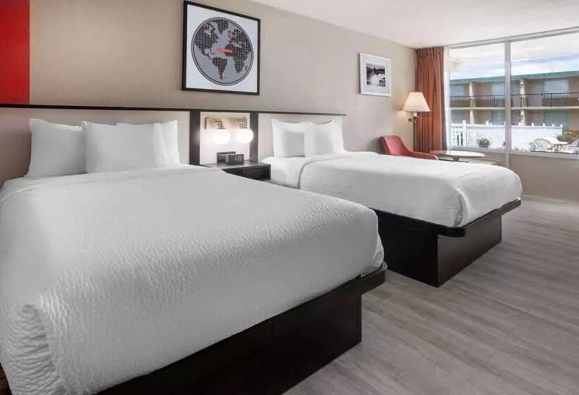 Hotelli Ramada By Wyndham Rome   Verona