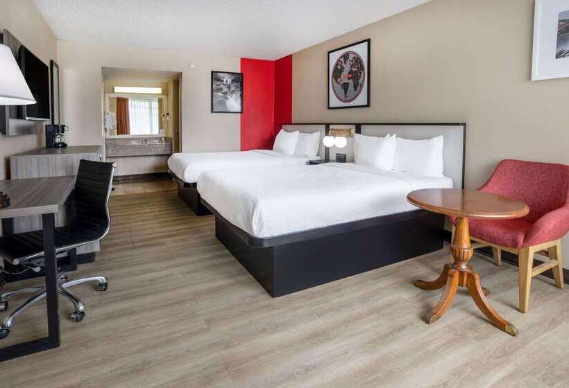 فندق Ramada By Wyndham Rome   Verona