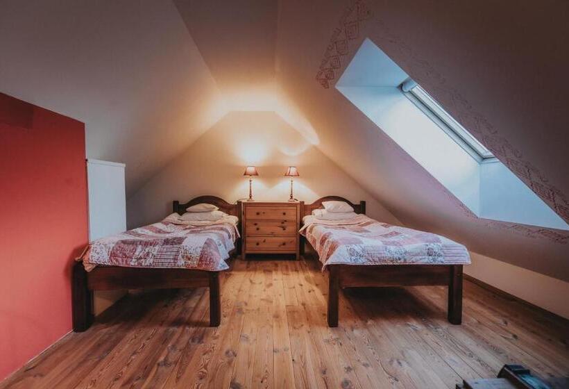 בית מלון כפרי Sady Błotnica Dom Gościnny