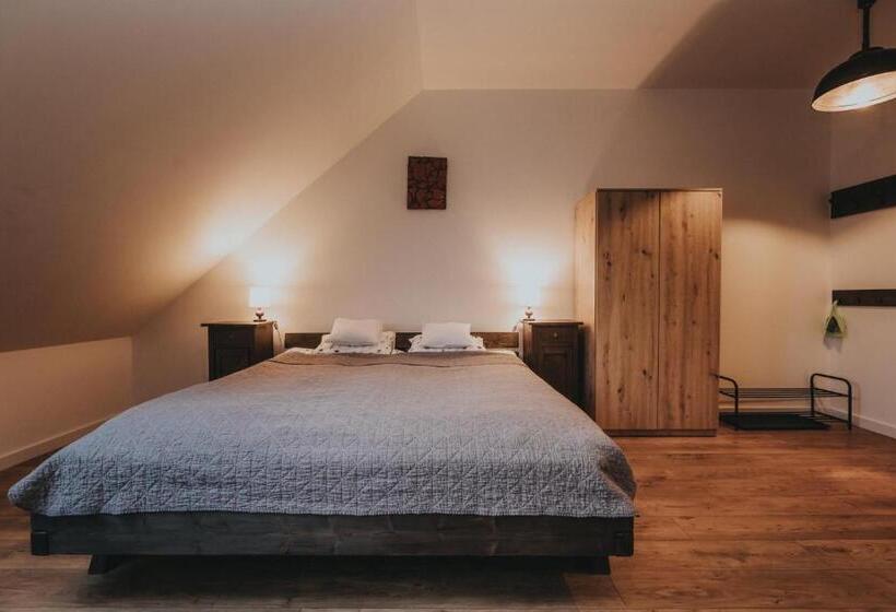 בית מלון כפרי Sady Błotnica Dom Gościnny