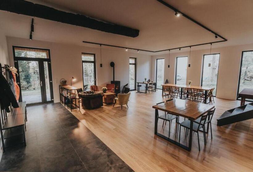 בית מלון כפרי Sady Błotnica Dom Gościnny