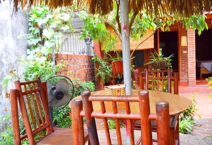 هتل Van Long Family Homestay