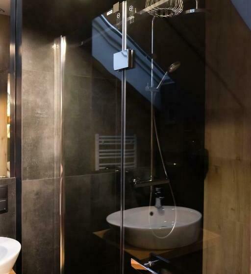 تختخواب و صبحانه Domek U Kowala