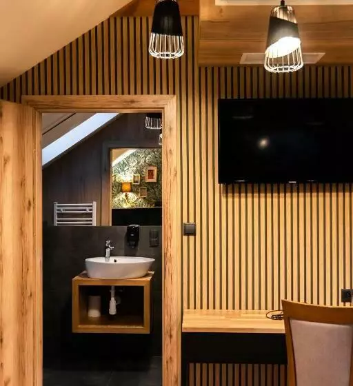 تختخواب و صبحانه Domek U Kowala