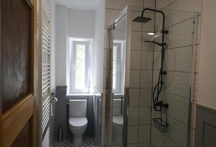 ホテル Agroturystyka Cieślarówka