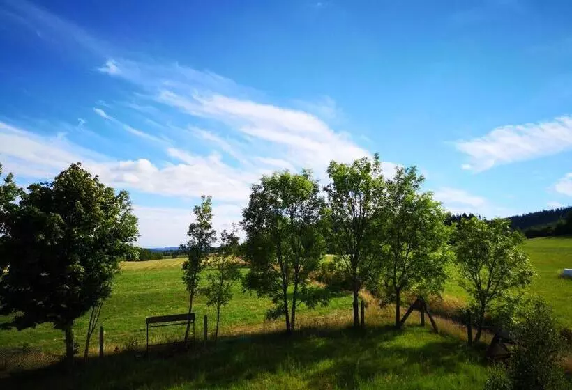 ホテル Agroturystyka Cieślarówka