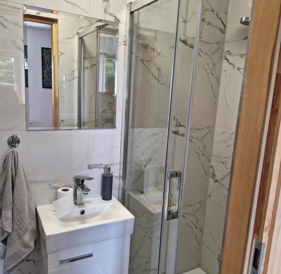 ホテル Agroturystyka Cieślarówka