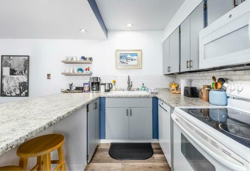 Szálloda Alyeska West #804