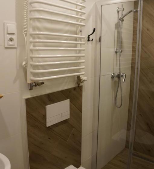 ホテル Gospodarstwo Agroturystyczne ,, Pod Dębem