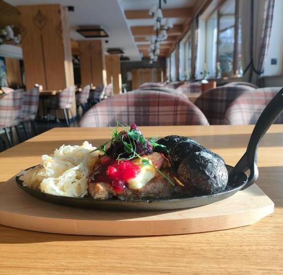 Отель Maria & Spa