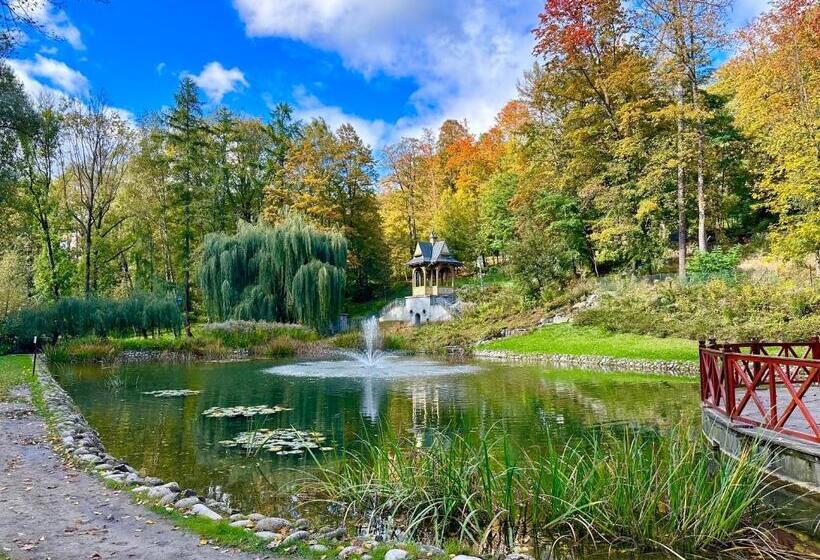 Отель Maria & Spa