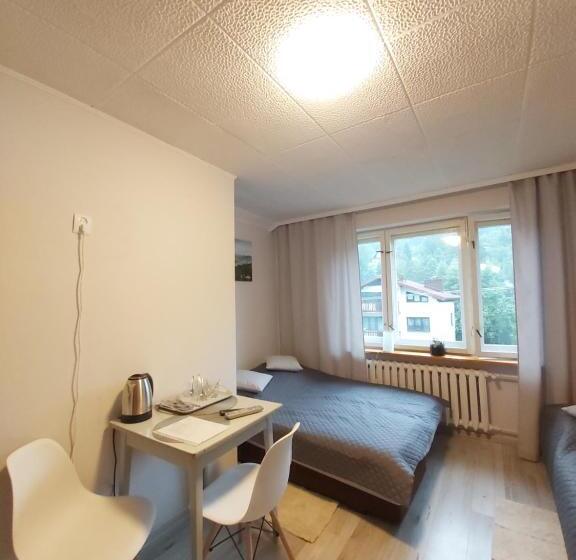 膳宿费 U Podnóża Kotarza