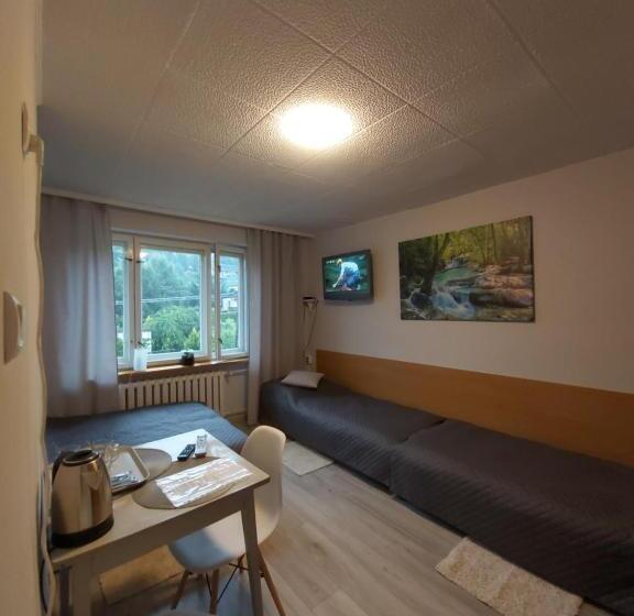 膳宿费 U Podnóża Kotarza