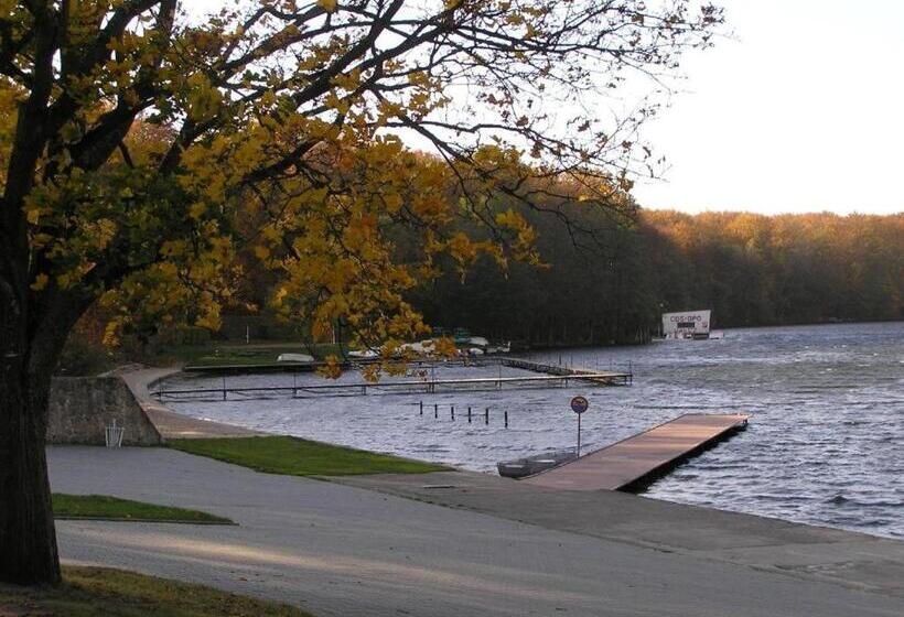 리조트 Centralny Ośrodek Sportu Wałcz