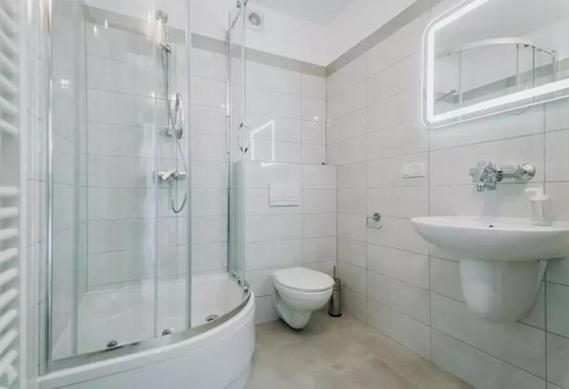 West Cadillac Solina