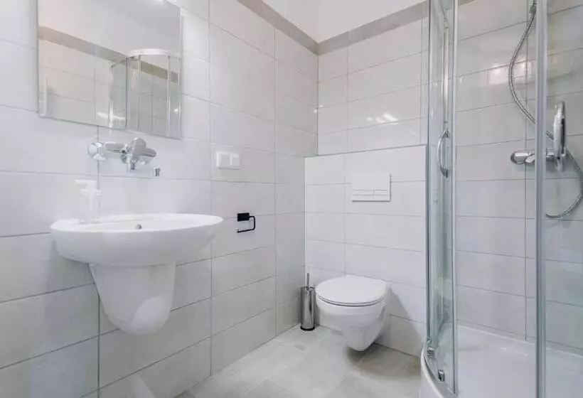 West Cadillac Solina