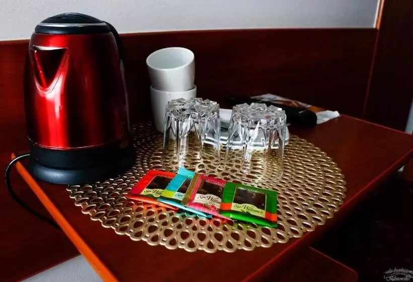 Retkeilymaja Sala Bankietowa I Pokoje Gościnne