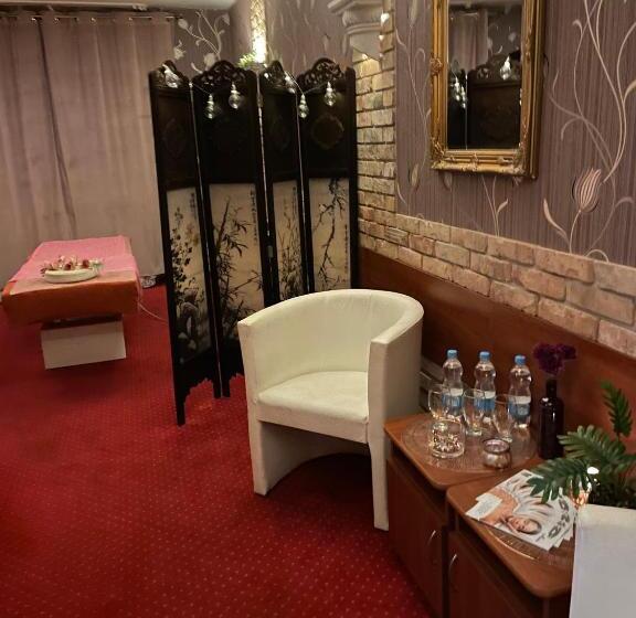 호스텔 Sala Bankietowa I Pokoje Gościnne