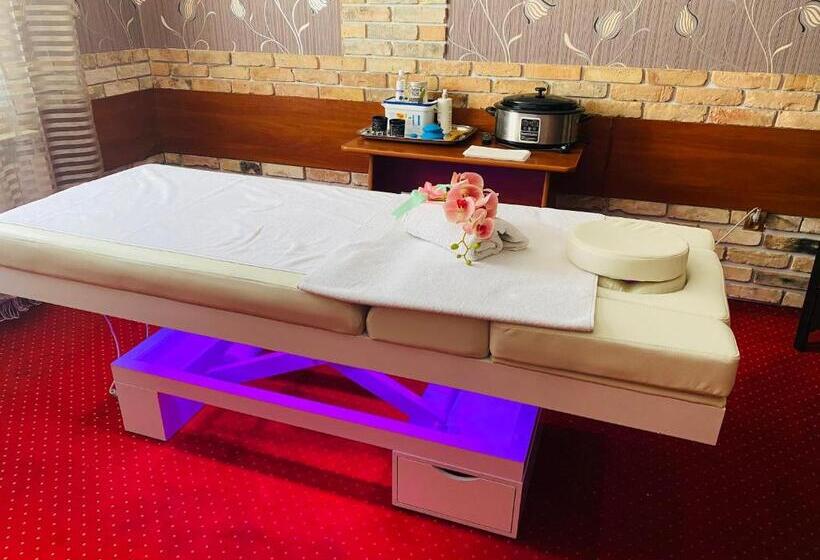 호스텔 Sala Bankietowa I Pokoje Gościnne