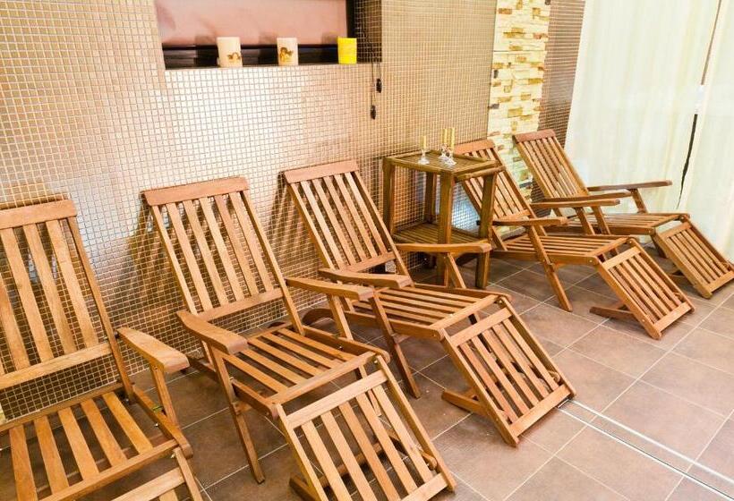 호스텔 Sala Bankietowa I Pokoje Gościnne