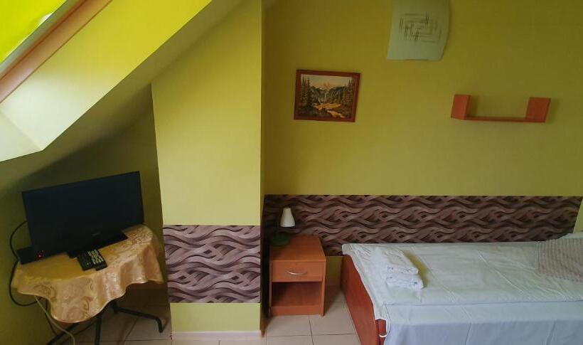 호스텔 Zajazd Orchidea   Hotel 24h