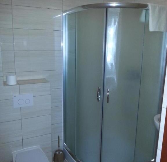 호스텔 Zajazd Pod Jarem