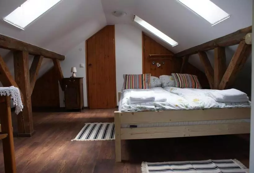 Aamiaismajoitus (B&B) Swojski Gościniec