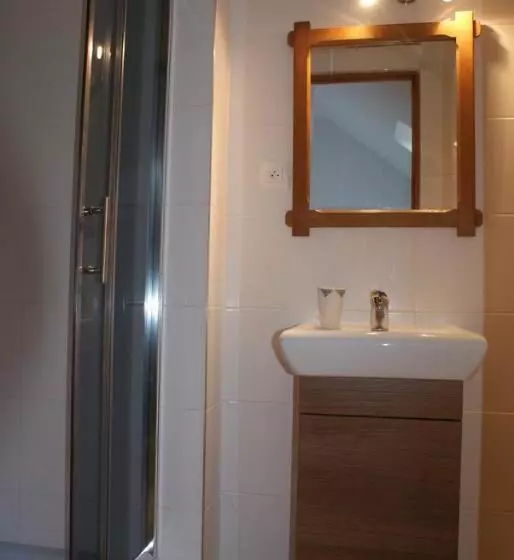 Aamiaismajoitus (B&B) Swojski Gościniec