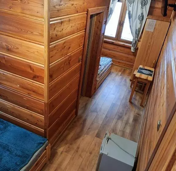 ベッドアンドブレックファースト Udany Noclegi Obok Gondoli