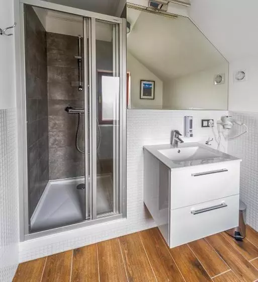 تختخواب و صبحانه Willa Feria