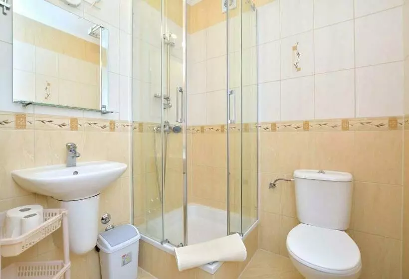 Aamiaismajoitus (B&B) Villa Broniewskiego