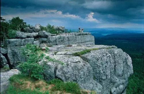 Hotelli I Restauracja Abis