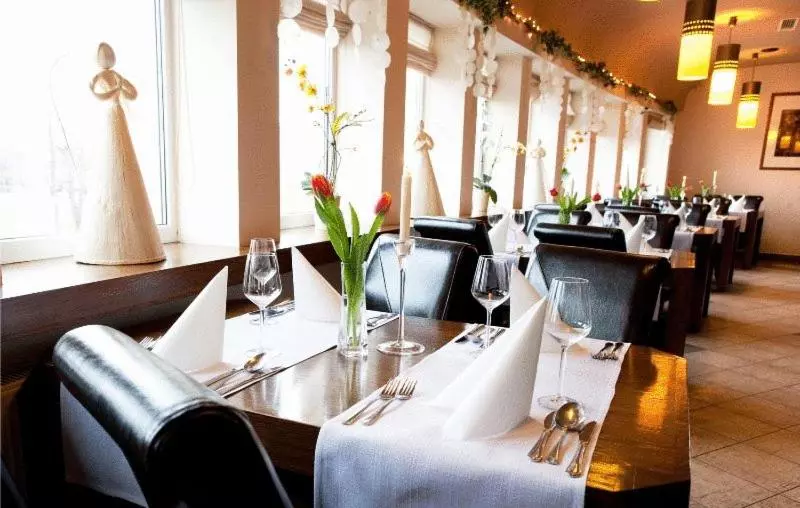 Hotelli I Restauracja Abis