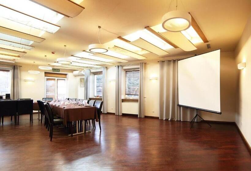 Отель I Restauracja Abis