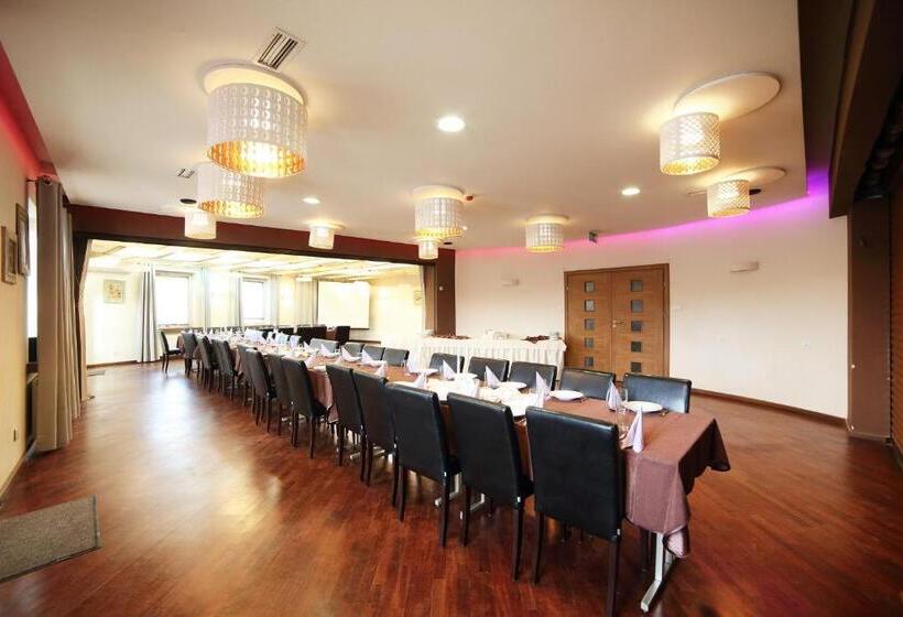 Отель I Restauracja Abis