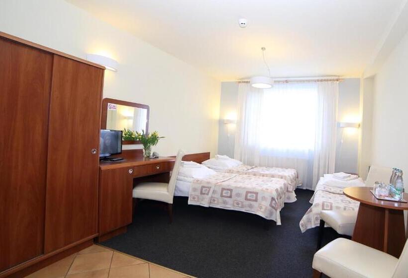 Отель I Restauracja Abis