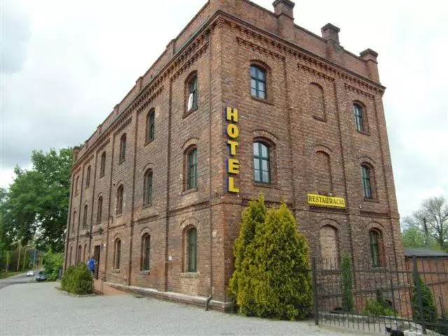 Hotelli Mały Młyn