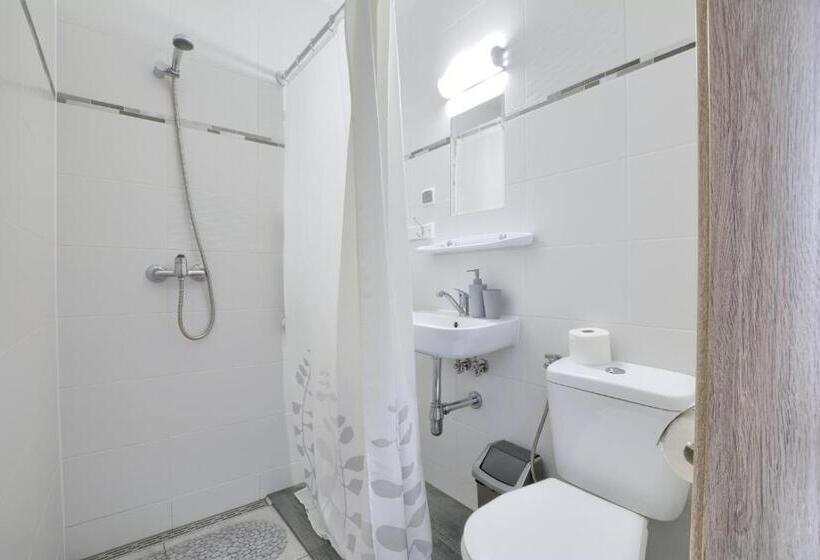 Hotelli Rezydencja Karnat I I Ii