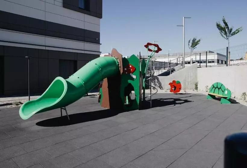 Molto Bene Hotel & Restaurant