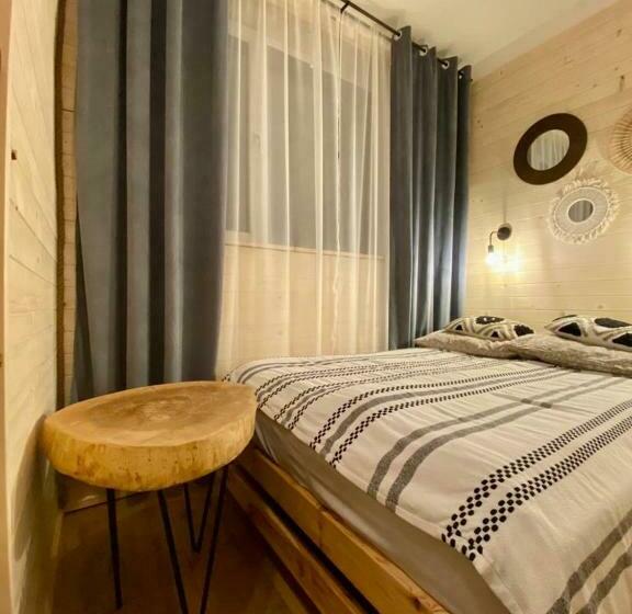 ペンション Połoninka