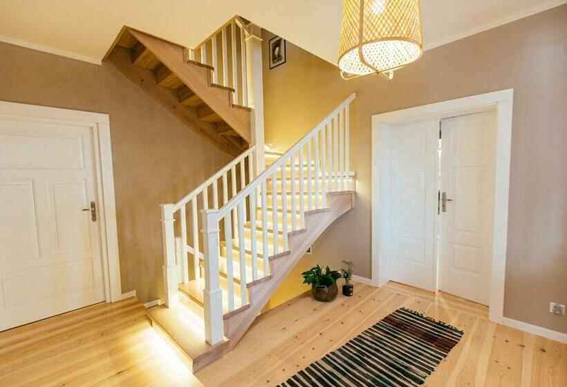 ペンション Willa Lucyna