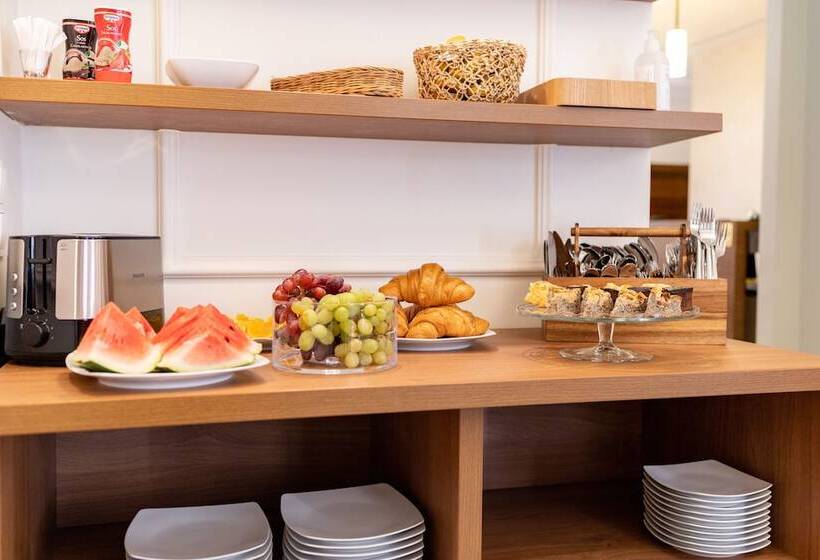 Portal House Apartments