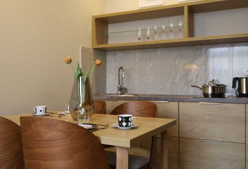 Portal House Apartments