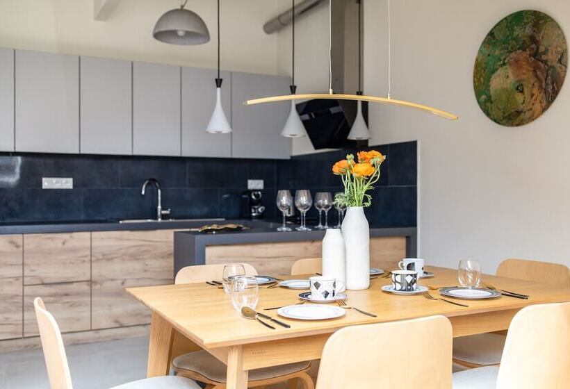 Portal House Apartments