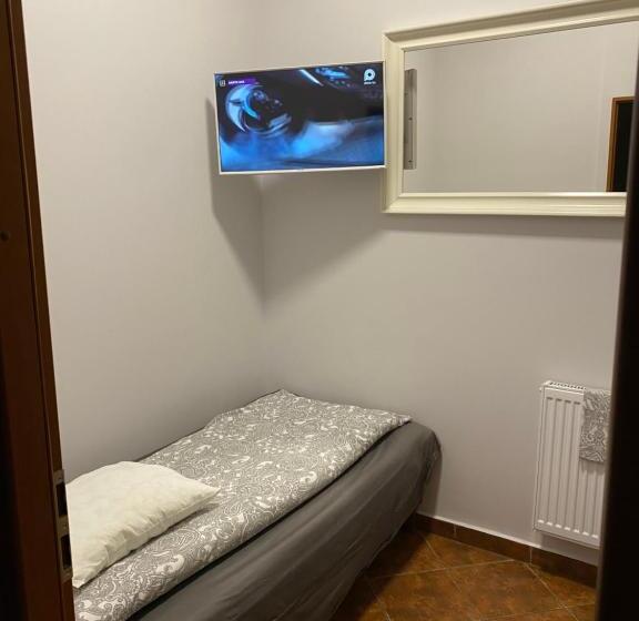 فندق صغير Piwnica