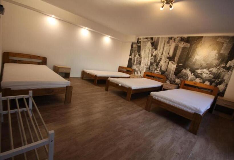 ユースホステル Wigury Stay