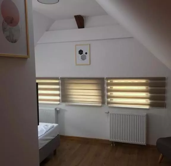 ベッドアンドブレックファースト Apartamenty, Boutique Rooms Villa 82, Parking