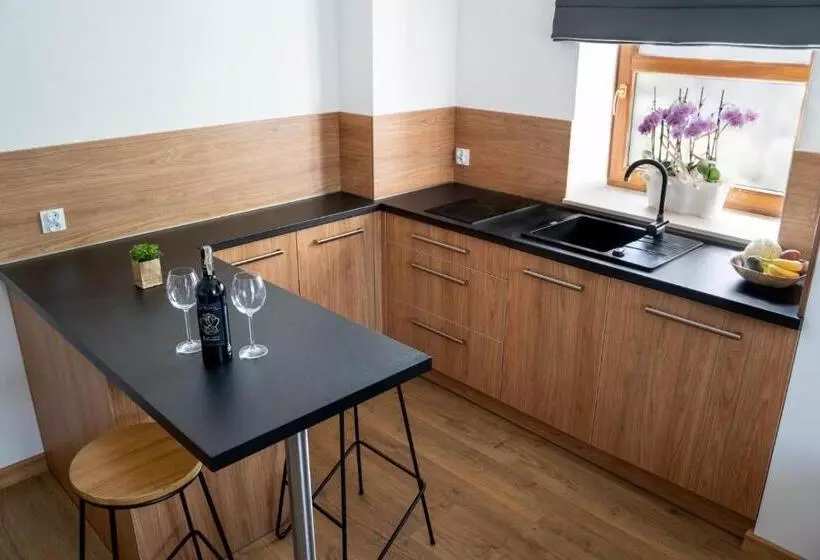 ベッドアンドブレックファースト Apartamenty, Boutique Rooms Villa 82, Parking